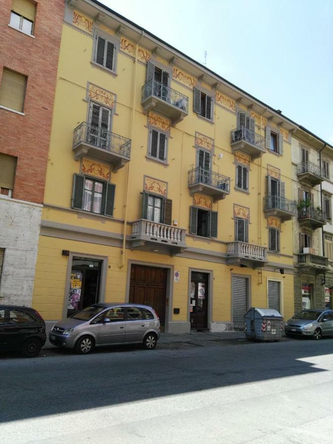 Via Palestrina - Corso Vercelli Turín Exterior foto